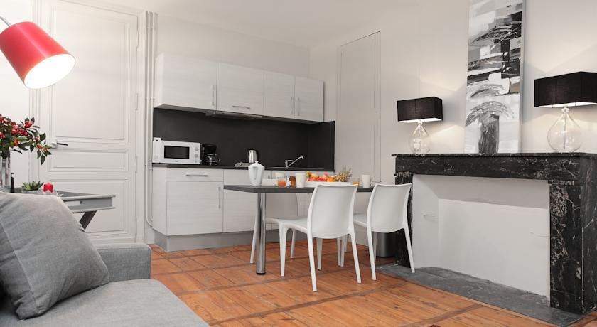 Suites De La Tour Perigueux Centre 客房 照片